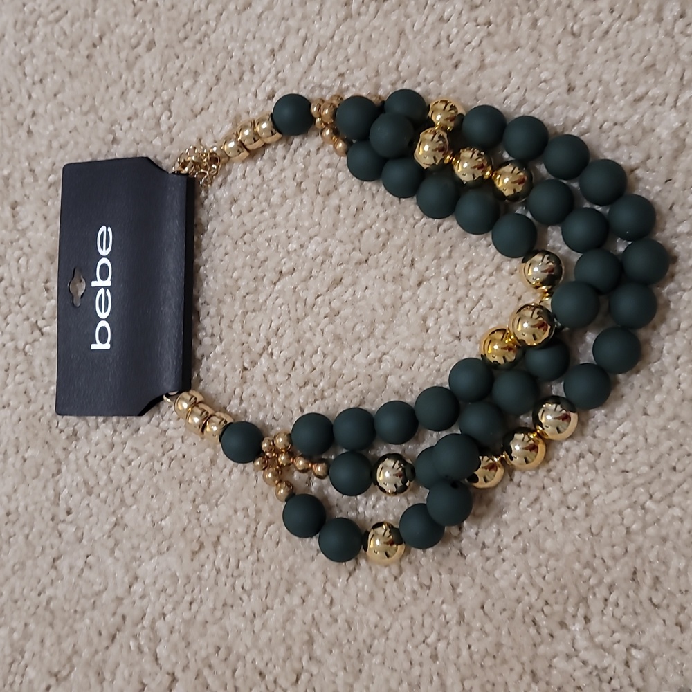 Necklaces - Picture 3 of 6
